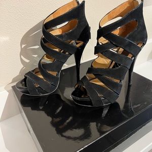 Boutique 9 Super Sexy Black Cage Boots